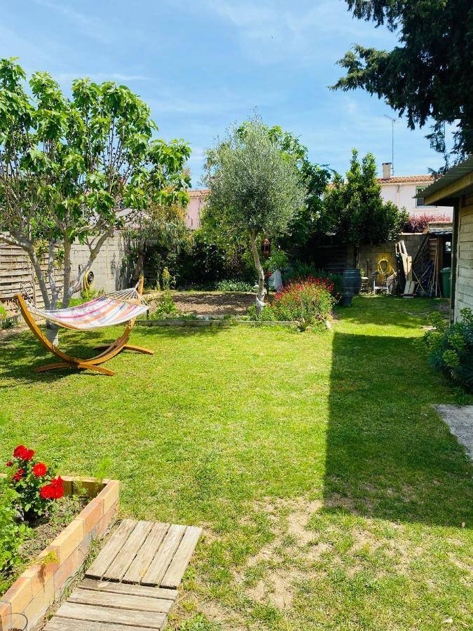Etape Du Soleil Villa Lunel  Buitenkant foto