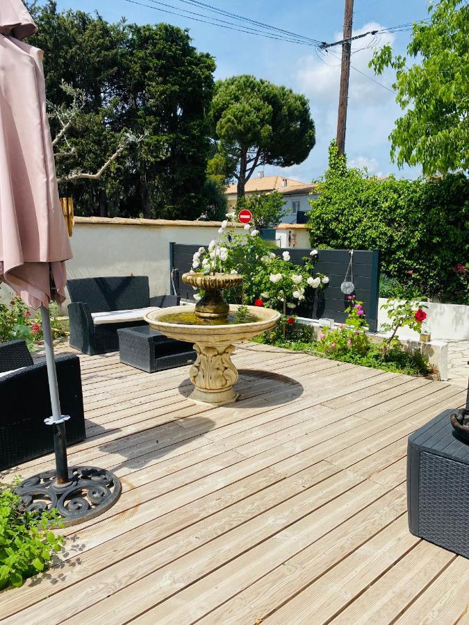 Etape Du Soleil Villa Lunel  Buitenkant foto